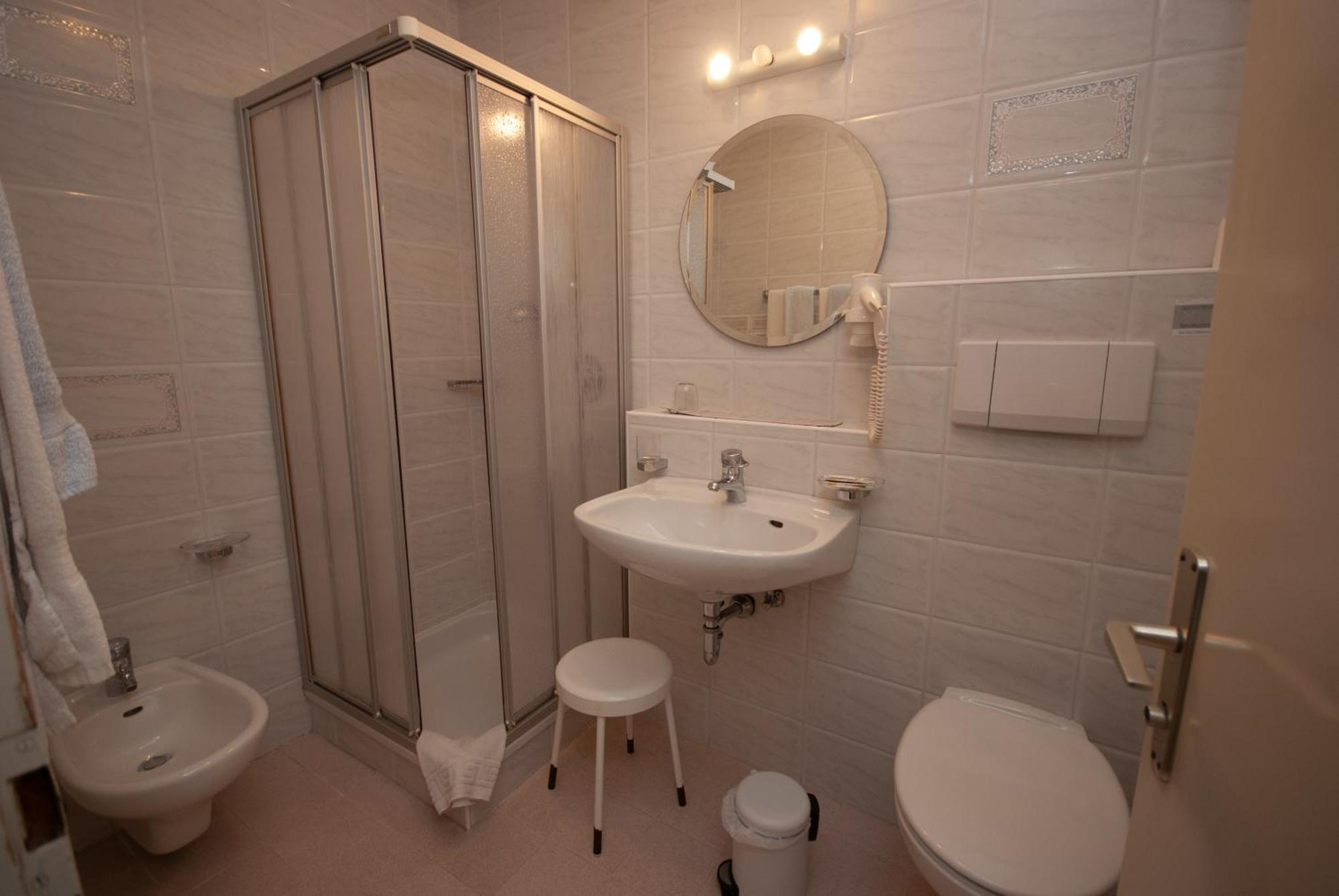 Aparthotel Garni Hofer Sexten Exteriér fotografie