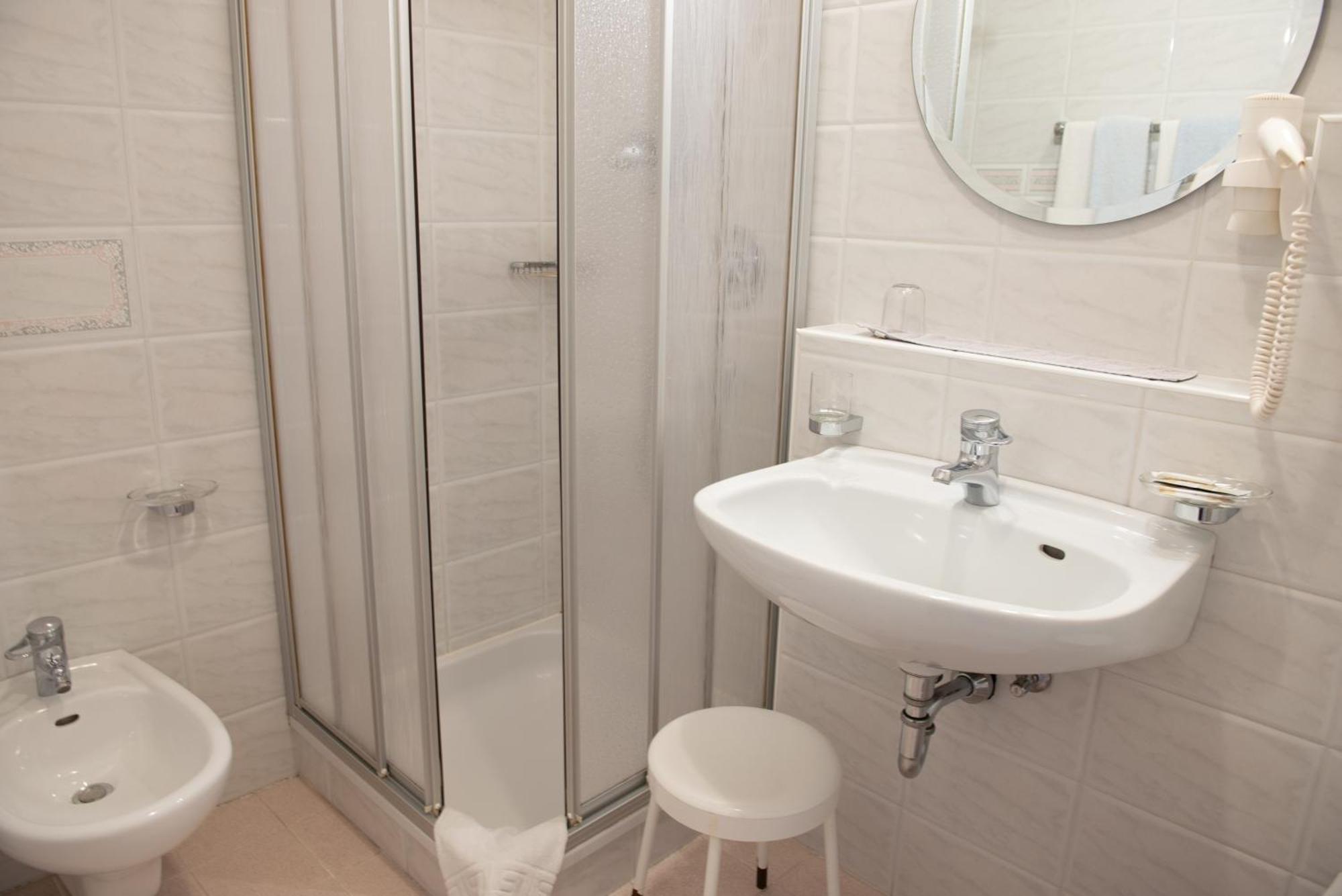 Aparthotel Garni Hofer Sexten Exteriér fotografie