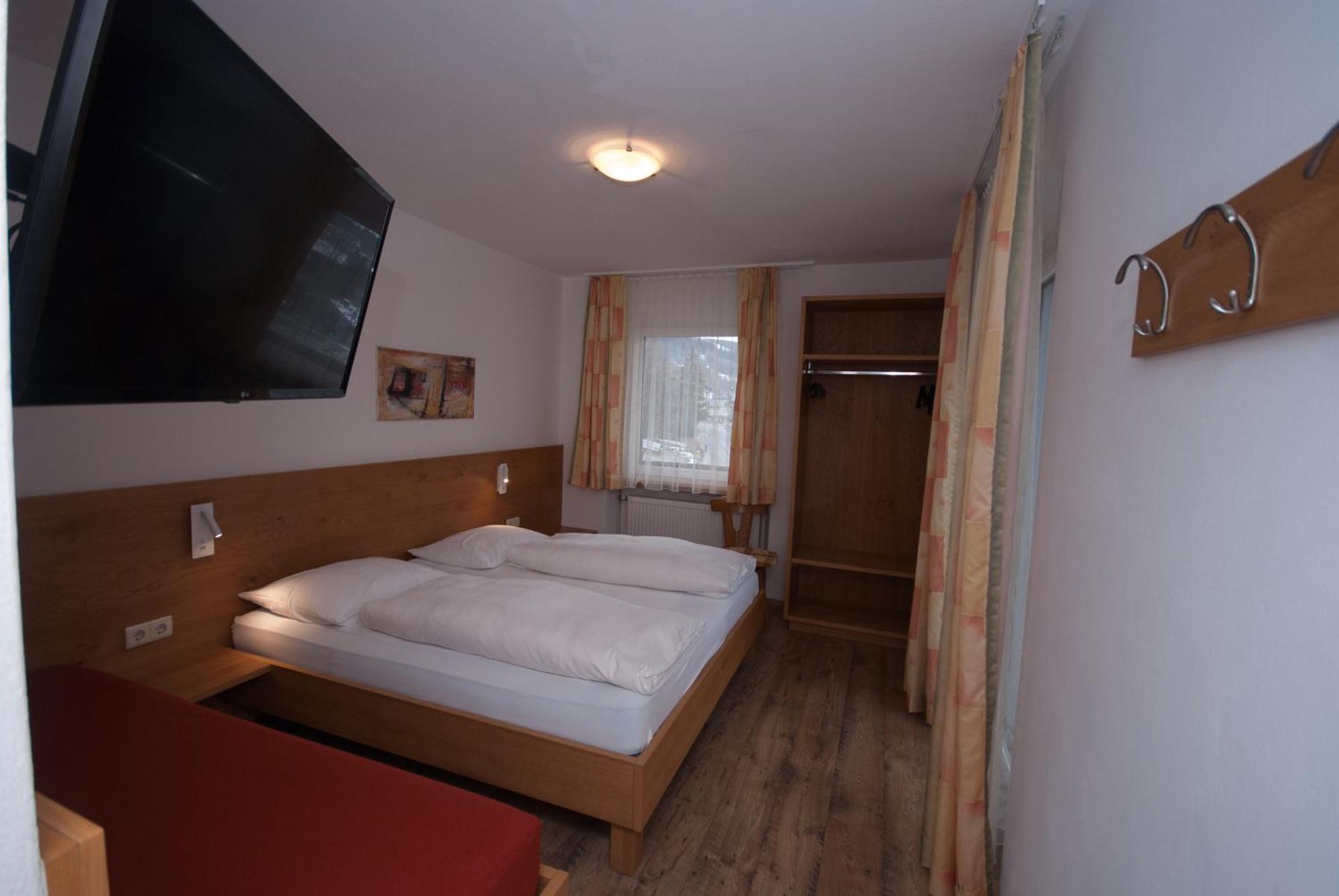 Aparthotel Garni Hofer Sexten Exteriér fotografie