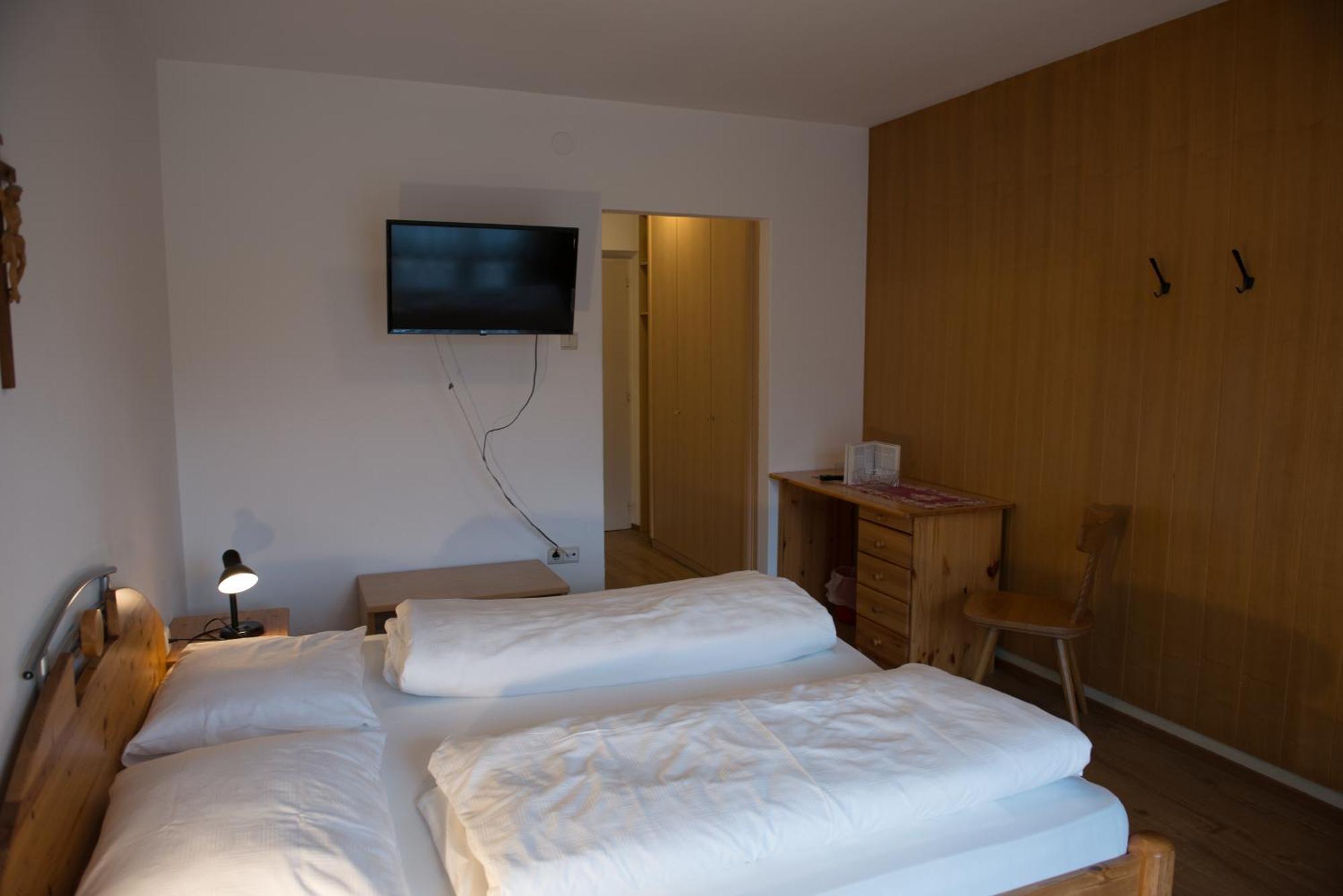 Aparthotel Garni Hofer Sexten Exteriér fotografie